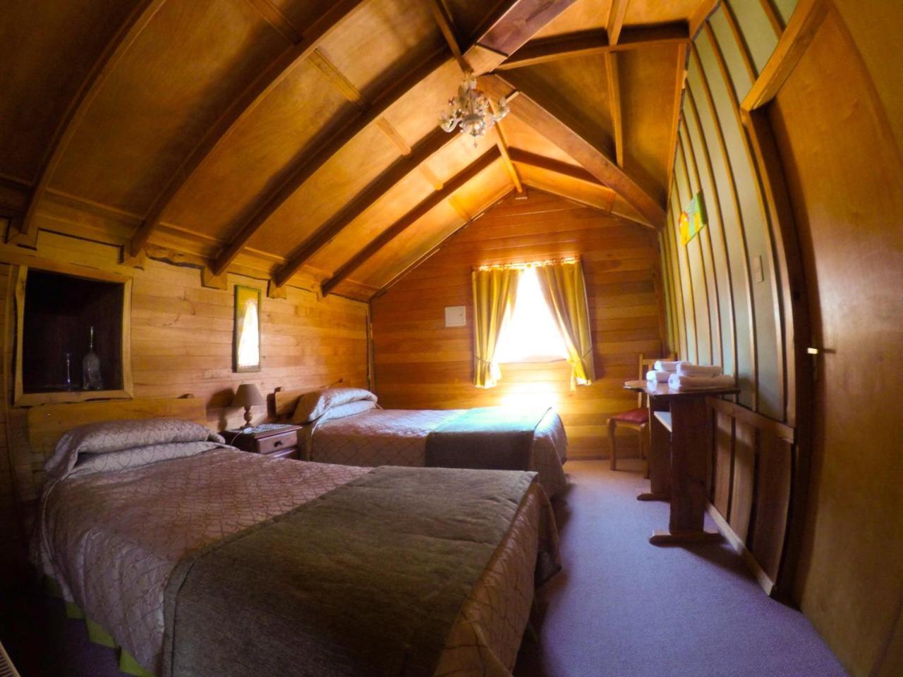 Hotel Antigua Casona Patagonia Futaleufu Exterior photo